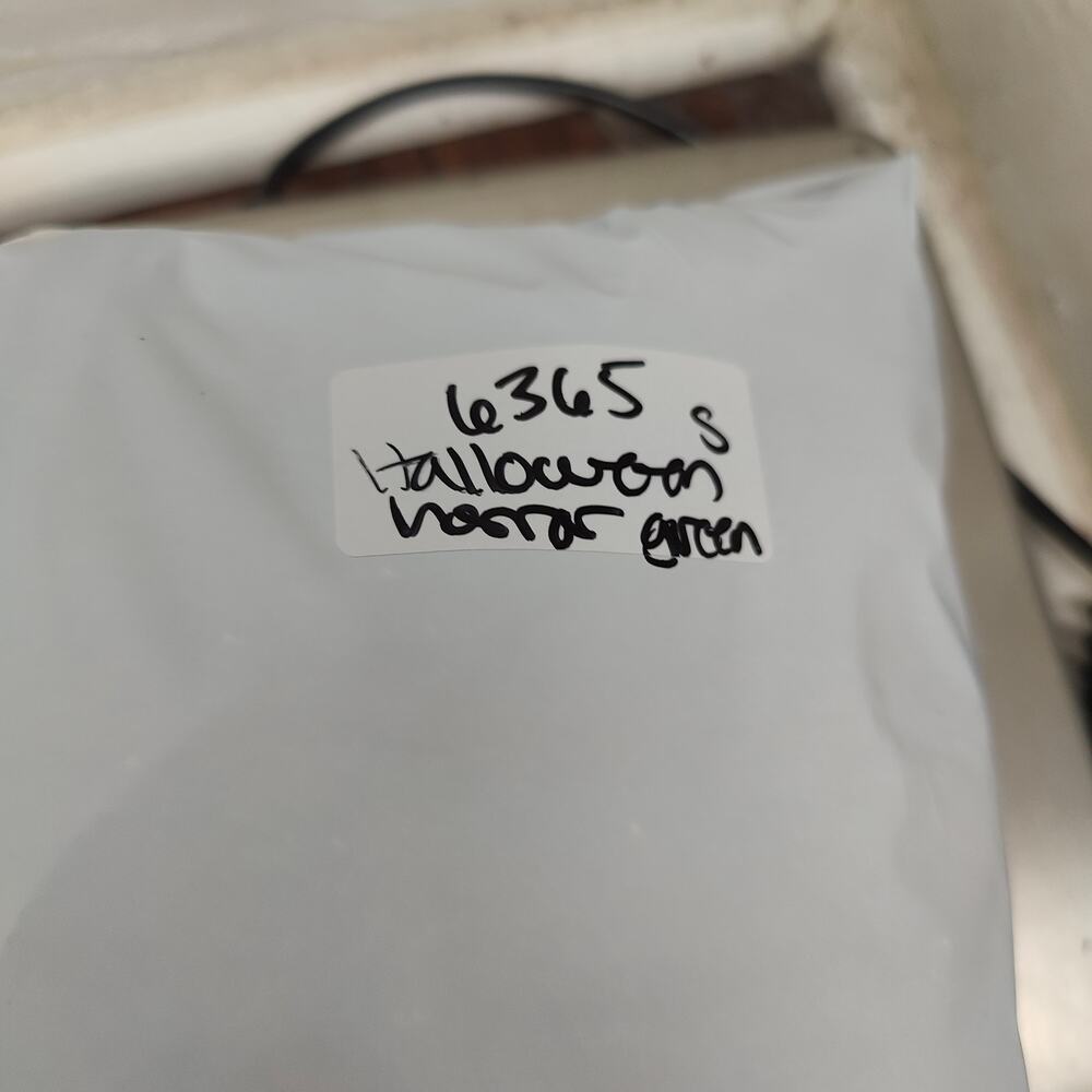 Universal Studios Halloween Horror Nights Hoodie Small Olive Green‎ 2023 FLAW - Picture 9 of 9